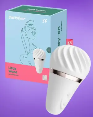 Satisfyer Little Wand - Akkus csiklóvibrátor (fehér)