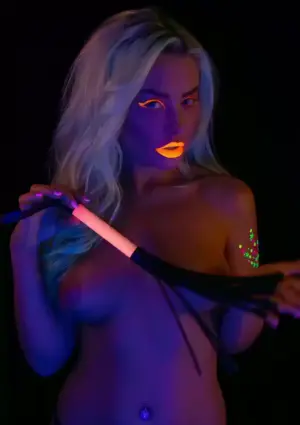 Taboom - Ostor - sötétben világító nyéllel - Image 2