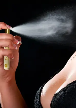 Eye of Love After Dark - Feromon parfüm nőknek (10ml) - Image 3