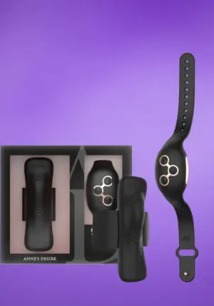 Anne's Desire - Bugyiba helyezhető csiklóvibrátor watchme távvezérléssel (fekete-arany)