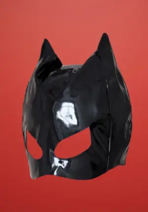 Latetobed - Lakk cicamaszk (fekete)